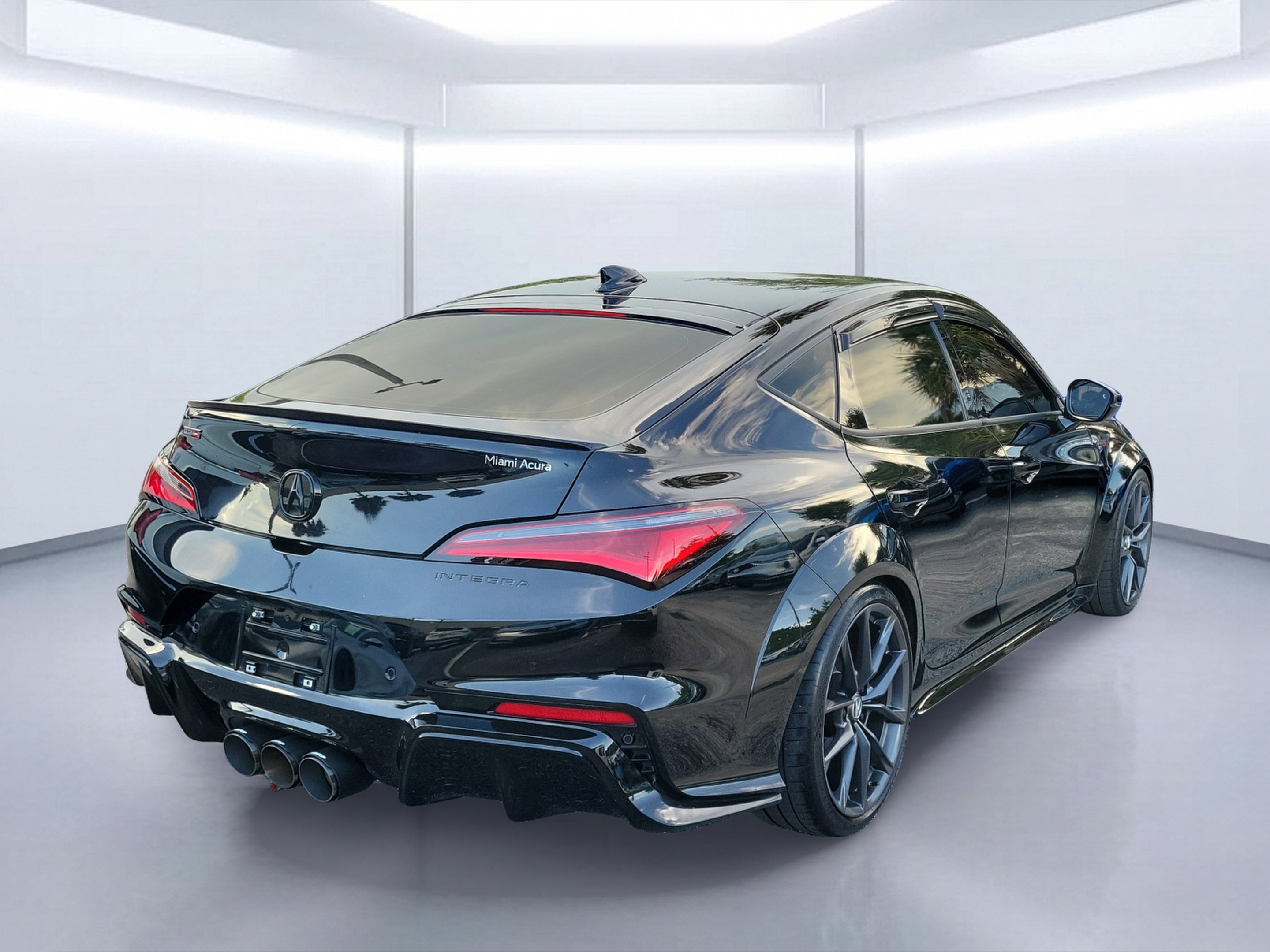 Used 2024 Majestic Black Pearl Acura Type S image 4