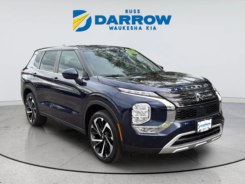 Used 2024 Blue Mitsubishi SE image 7