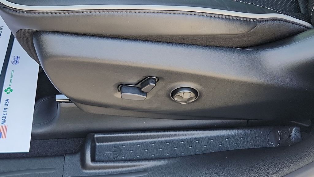 2026 Chrysler Pacifica Limited - Photo 19