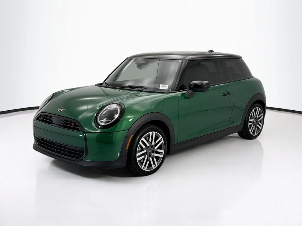 2026 MINI Hardtop Cooper S Signature's photo