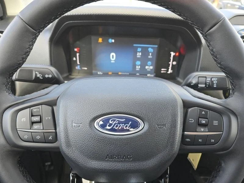 New 2025 Shadow Black Ford XLT image 13