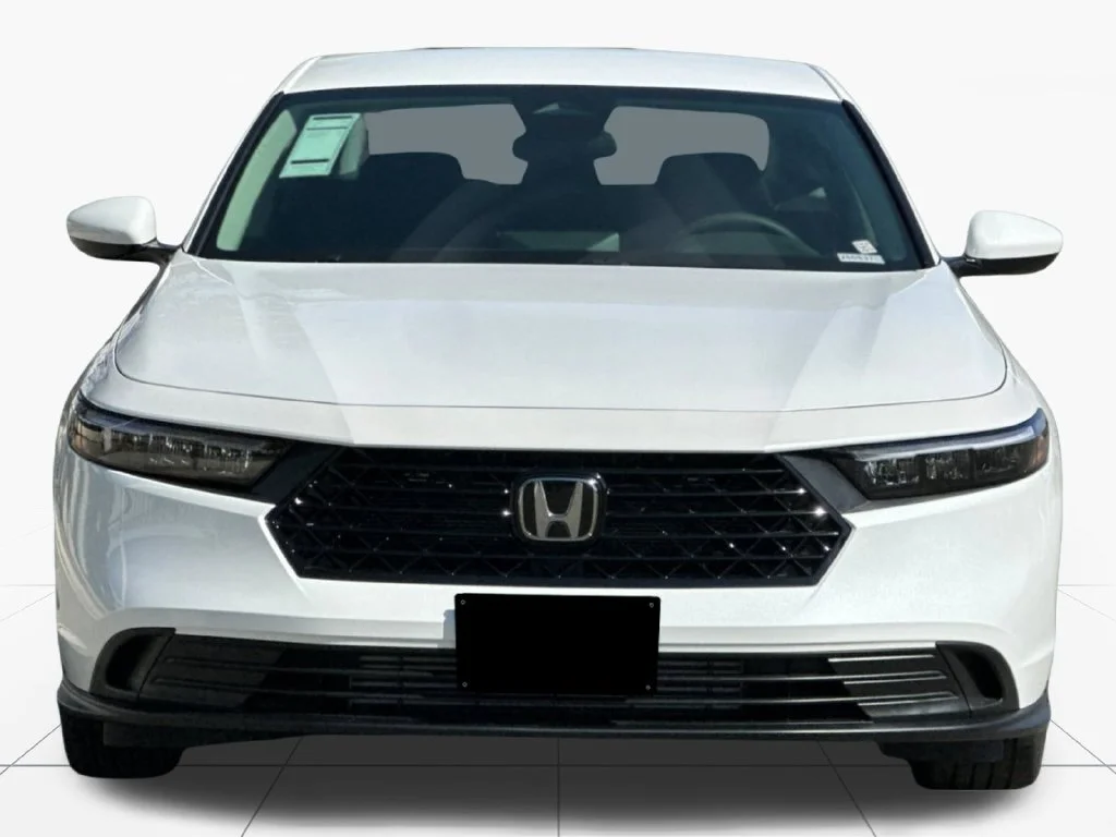 New 2026 Platinum White Pearl Honda LX image 10