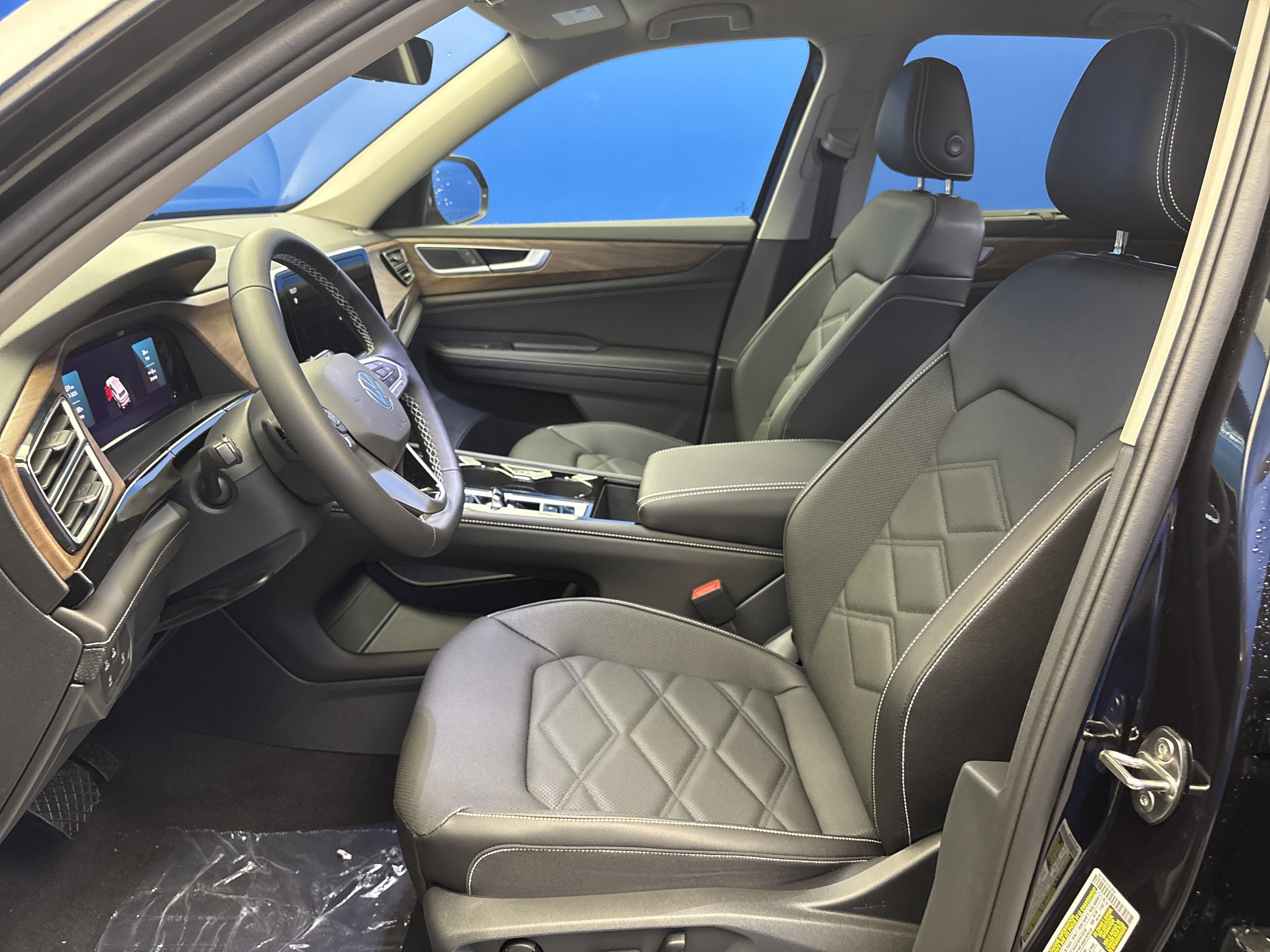 2026 Volkswagen Atlas SE w/Tech - Photo 12