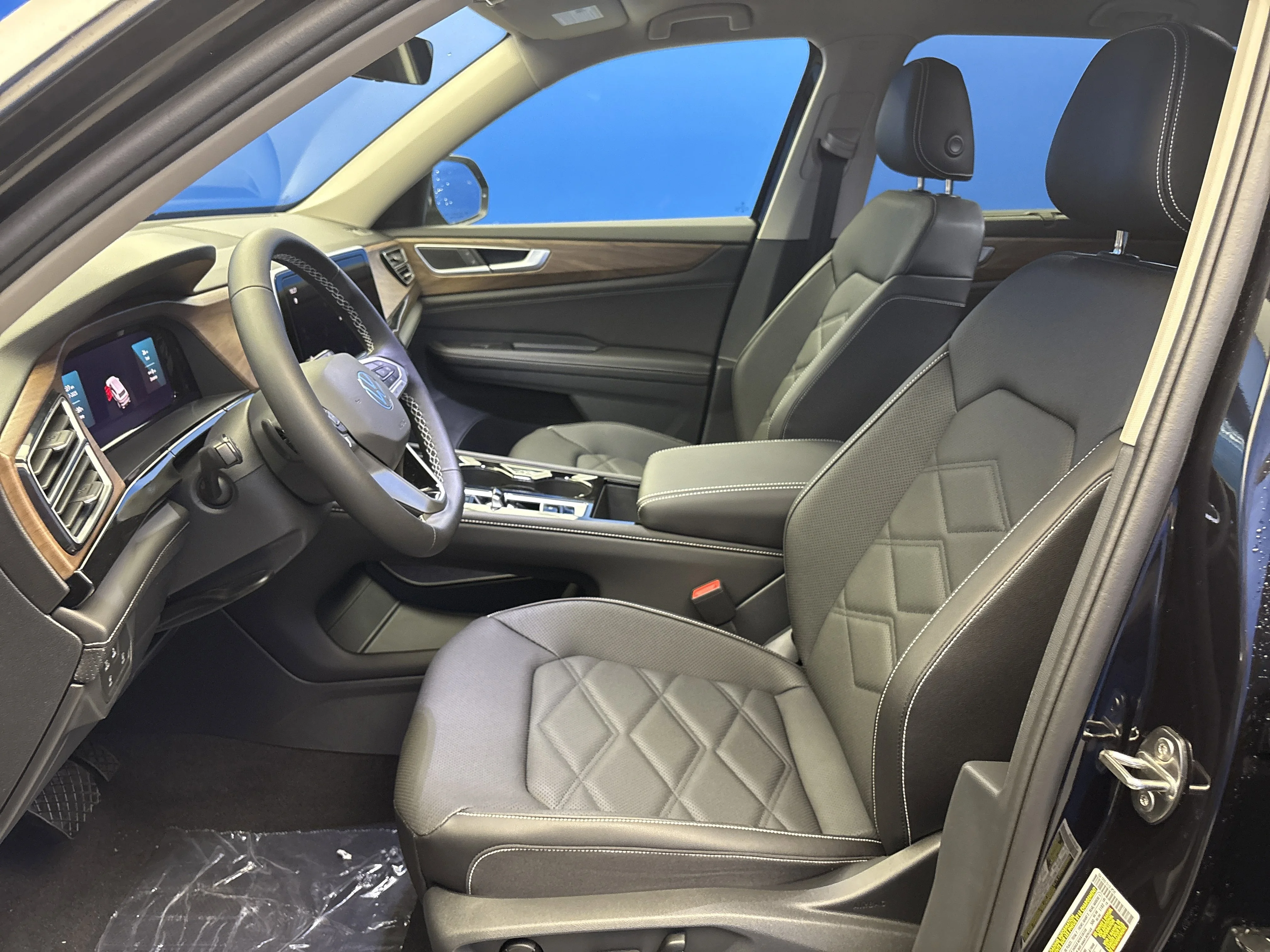 2026 Volkswagen Atlas SE w/Tech - Photo 12