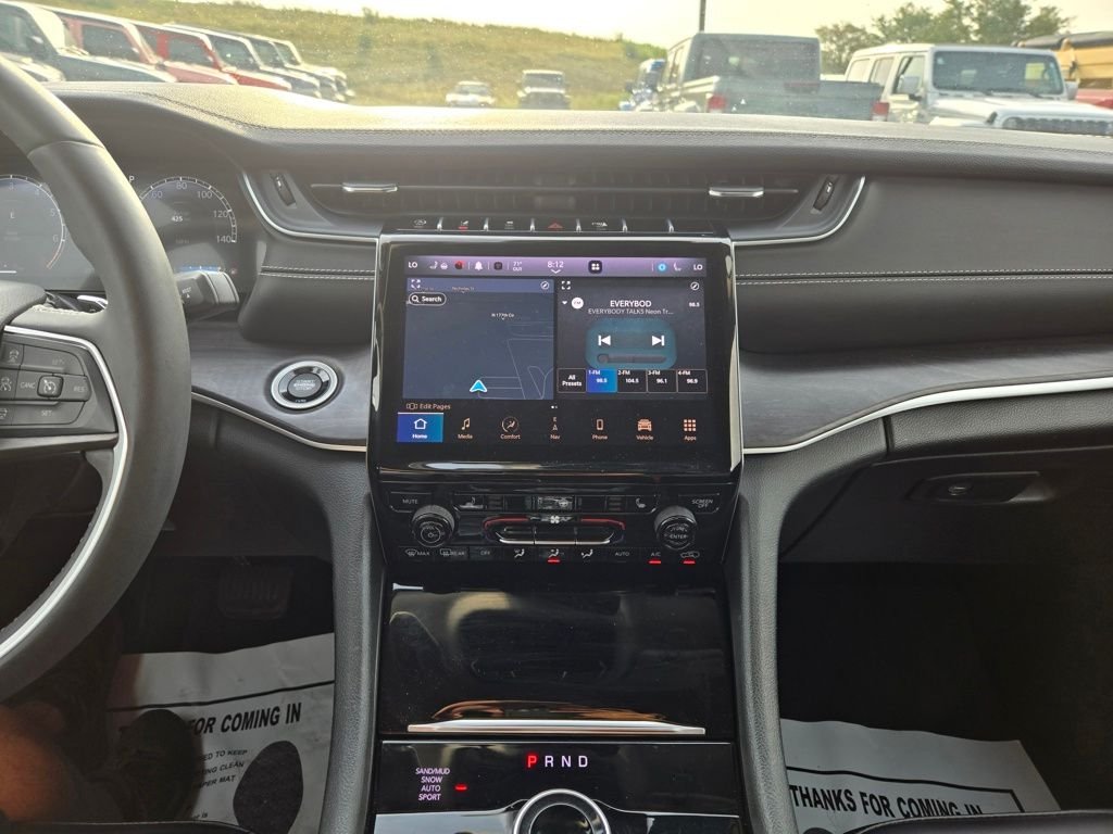 Used 2023 White Jeep Limited image 20