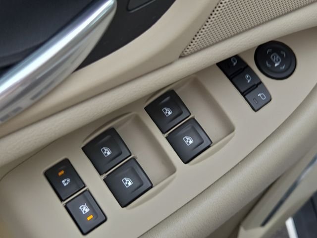 Used 2018 Crystal White Cadillac Premium image 26