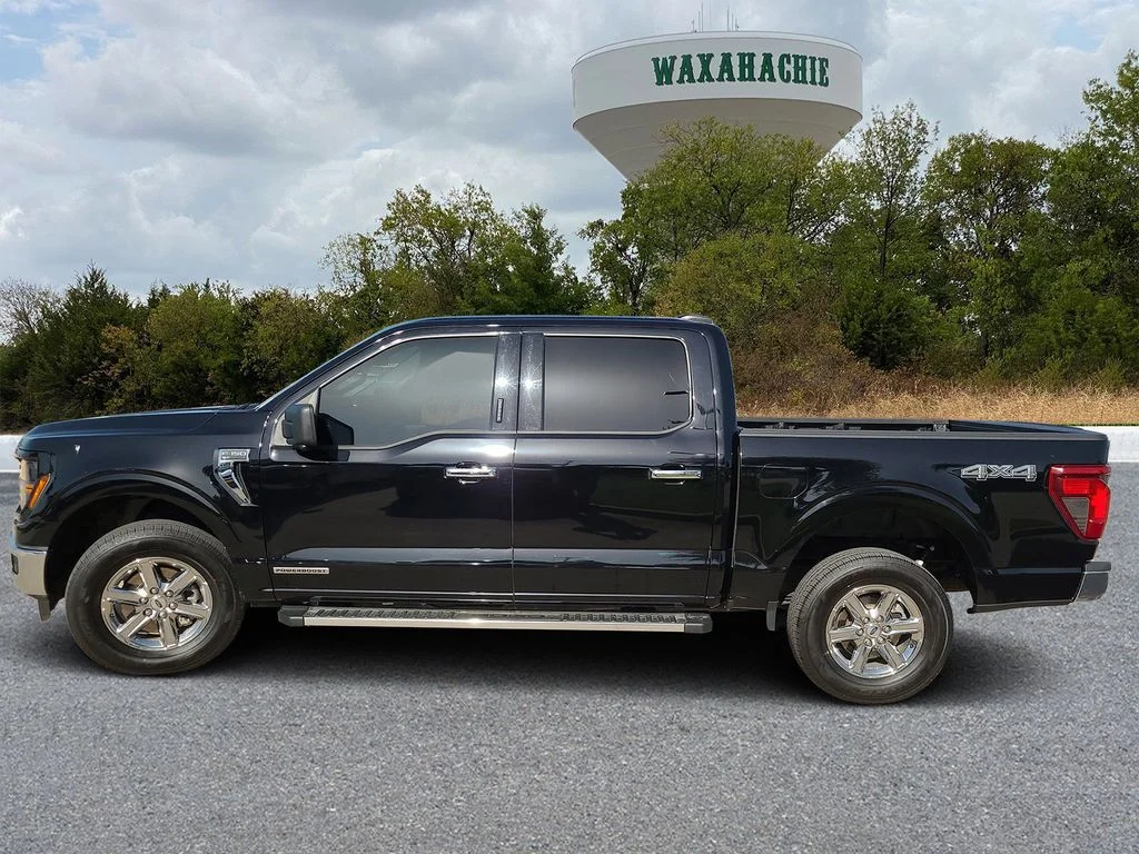 Used 2024 Black Ford XLT image 3