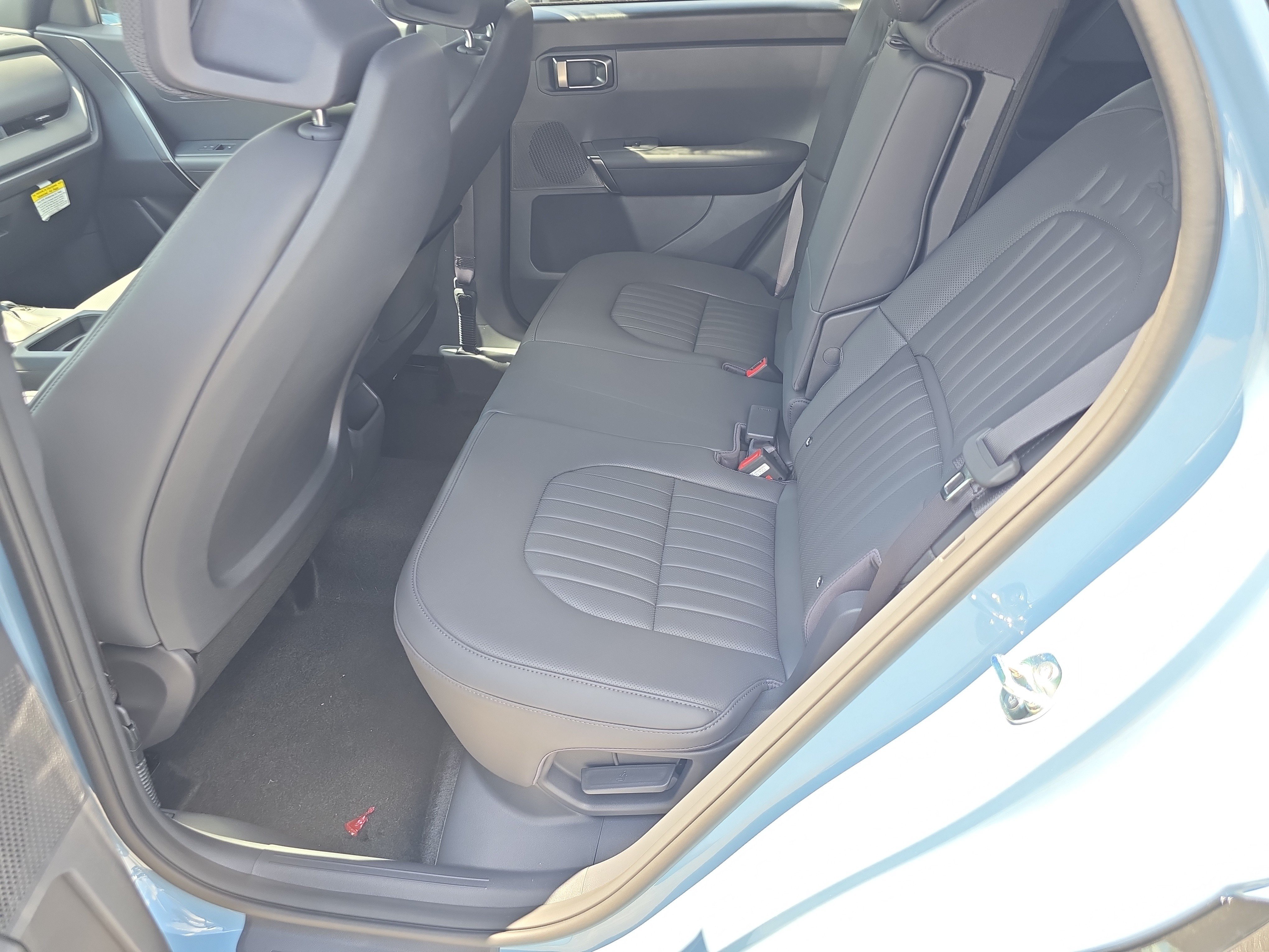 New 2027 Frost Blue / Black Roof Kia X-Line S image 16