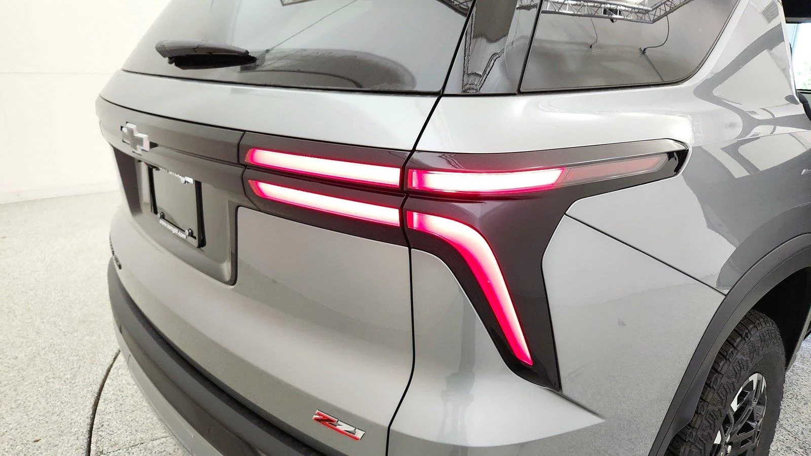 2027 Chevrolet Traverse Z71 - Photo 38