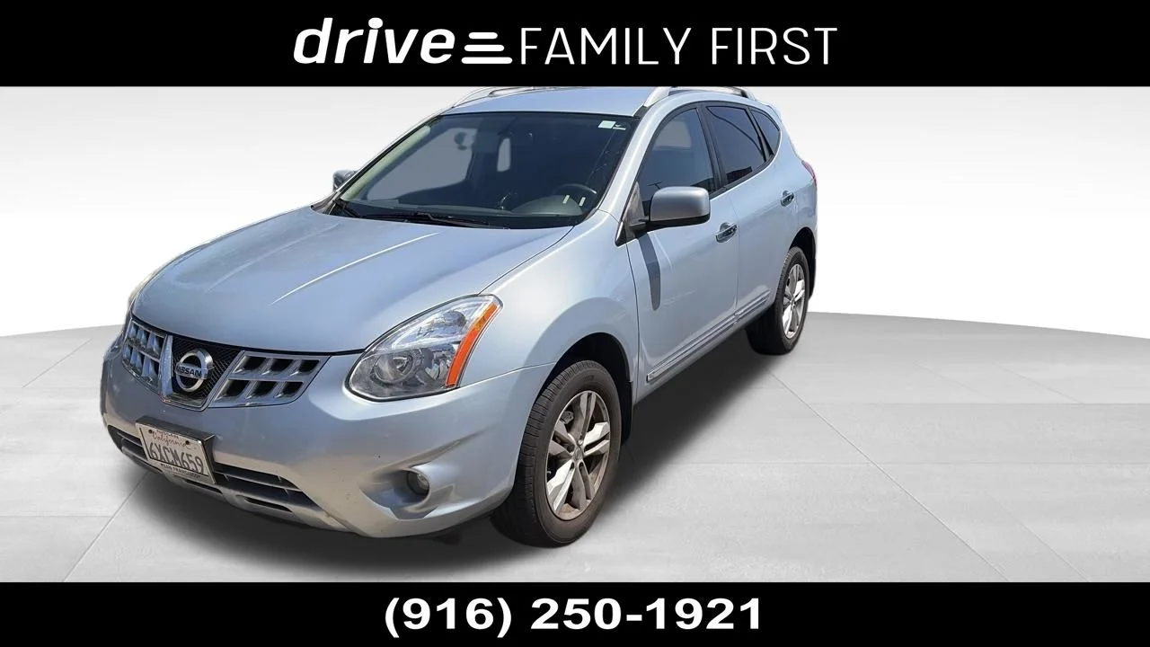 2012 Nissan Rogue SV FWD's photo