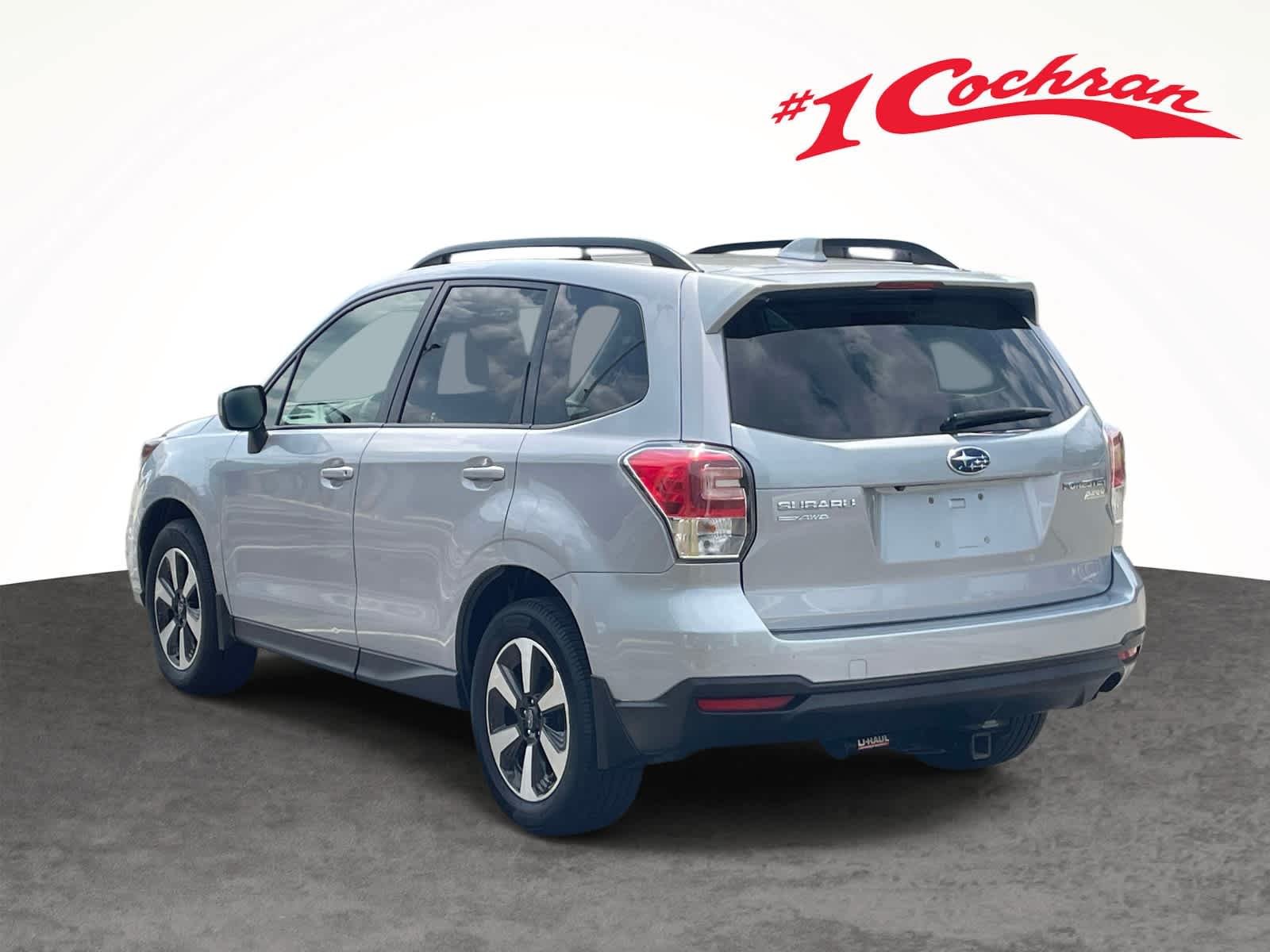 Used 2017 Ice Silver Metallic Subaru Premium image 9