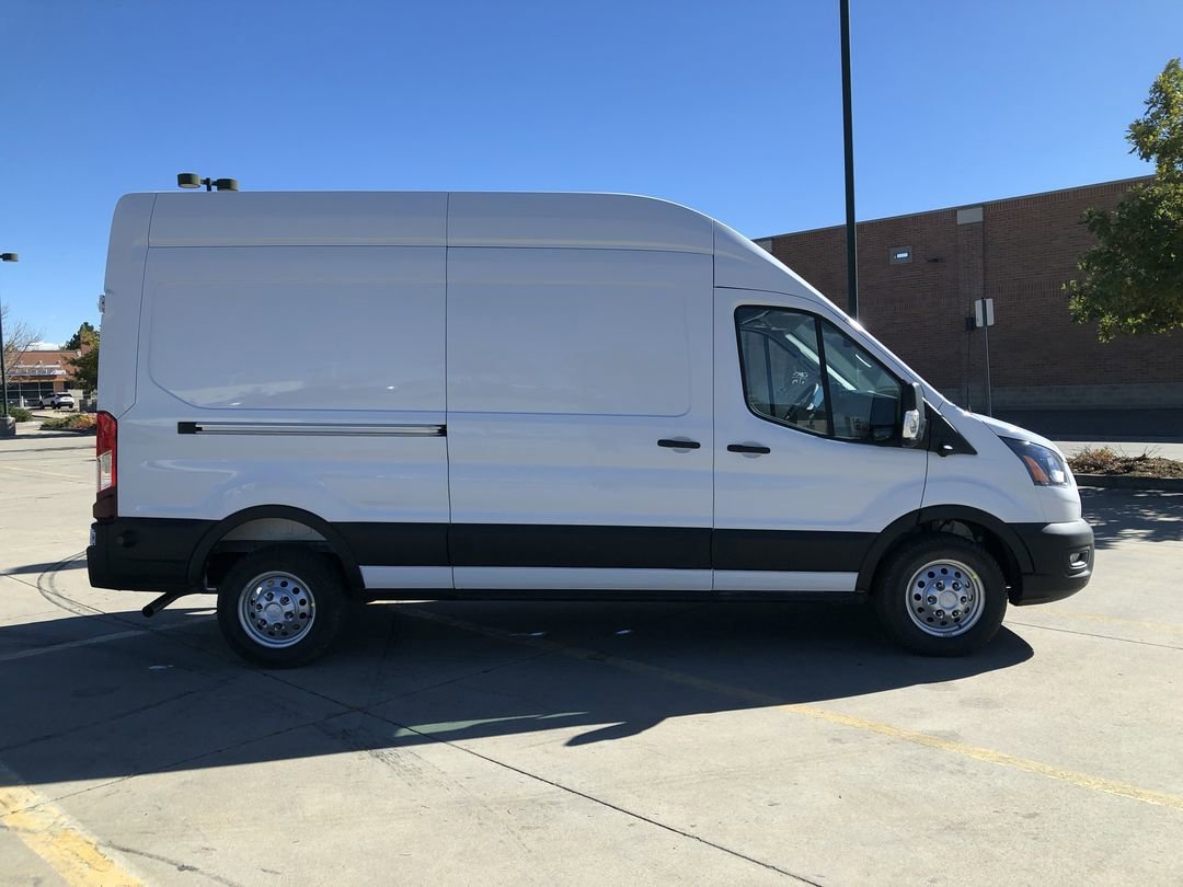 New 2026 Oxford White Ford High Roof 148 WB image 9