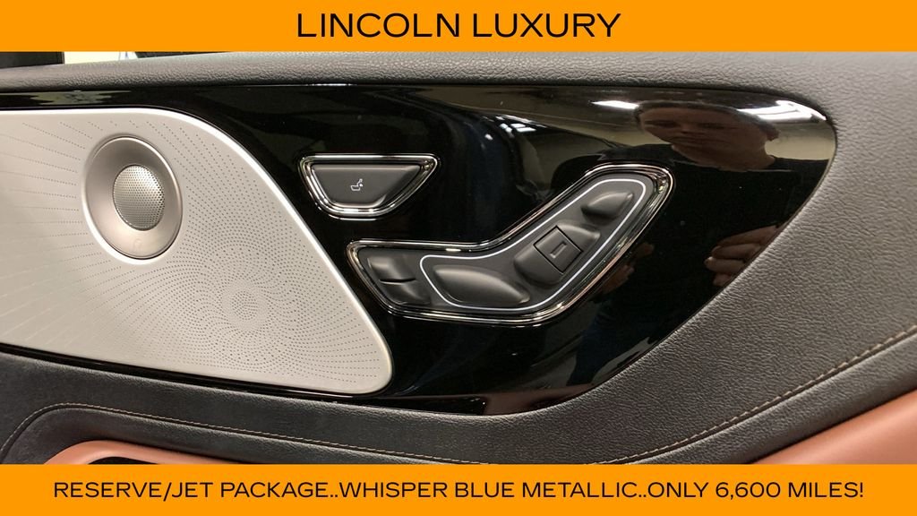 Used 2025 Blue Metallic Lincoln Reserve image 12