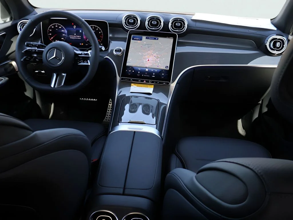 New 2026 Polar White Mercedes-Benz GLC 300 image 15