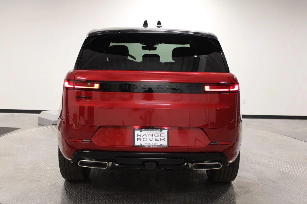 New 2026 Firenze Red Land Rover Dynamic SE image 6