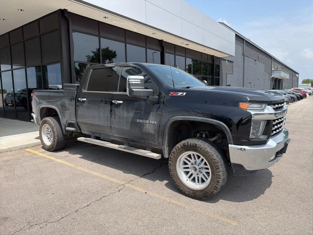 2020 Chevrolet Silverado HD LTZ 4WD Crew Cab Standard Box's photo