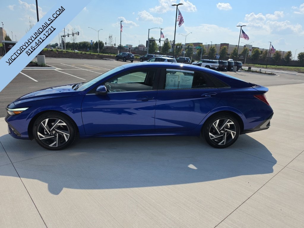 Used 2025 Hyundai Elantra SEL with VIN KMHLS4DG5SU872364 for sale in Kansas City