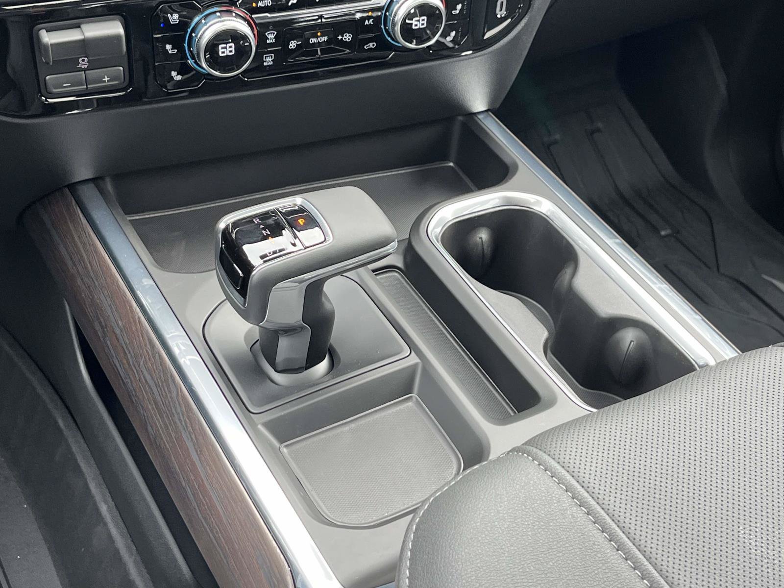 2026 GMC Sierra 1500 SLT - Photo 16