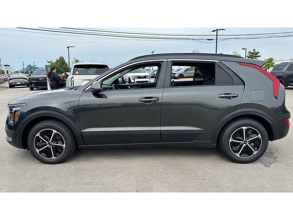 New 2026 Interstellar Gray Kia LX image 27