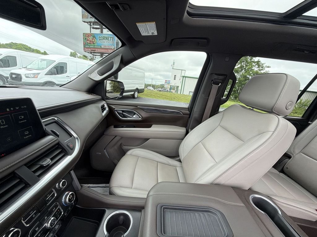 Certified Used 2023 White GMC SLT image 11