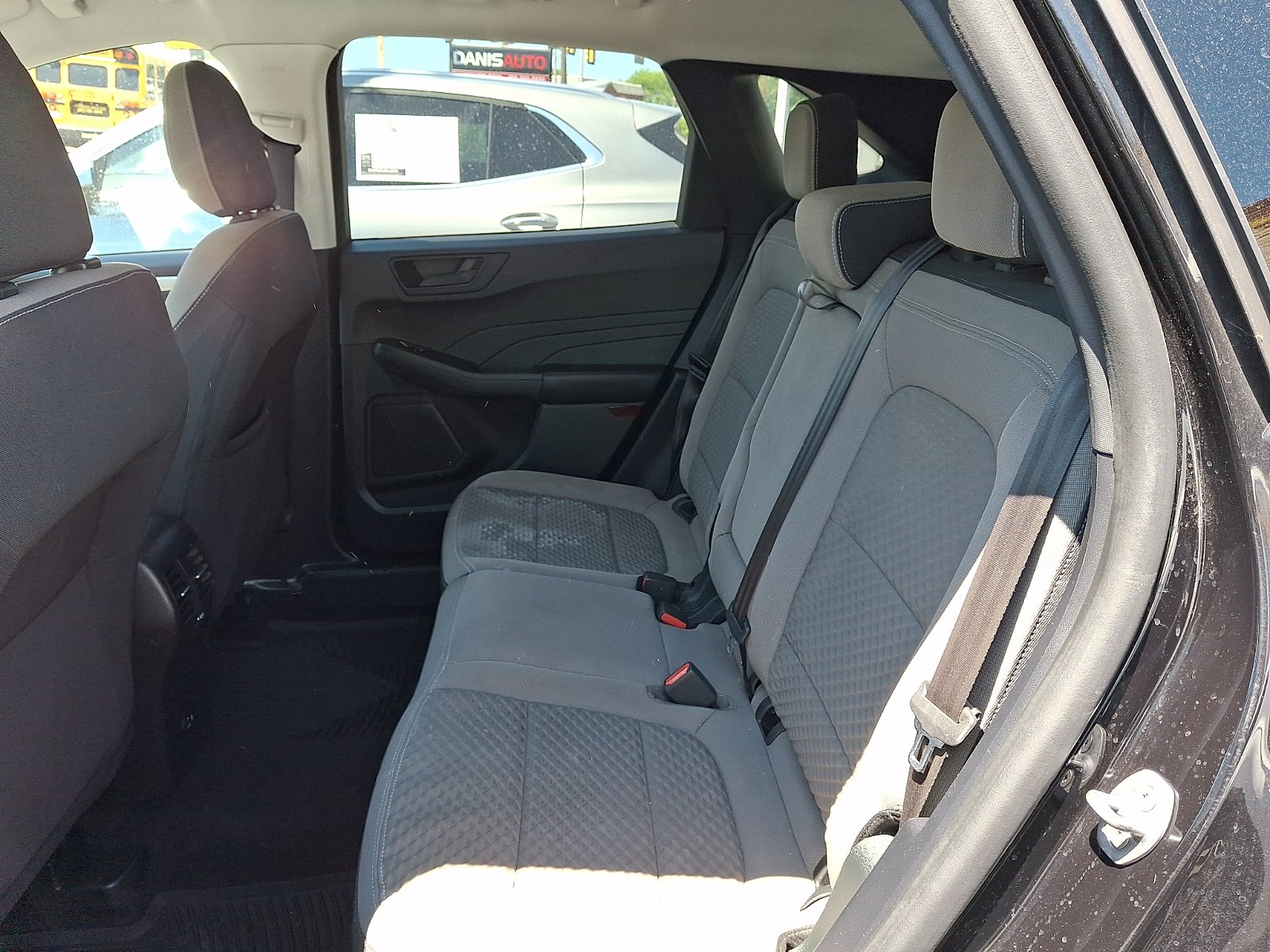 Used 2022 Agate Black Metallic - UM Ford SE image 10