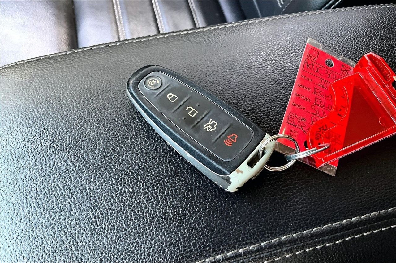 Used 2019 Orange Ford SEL image 36