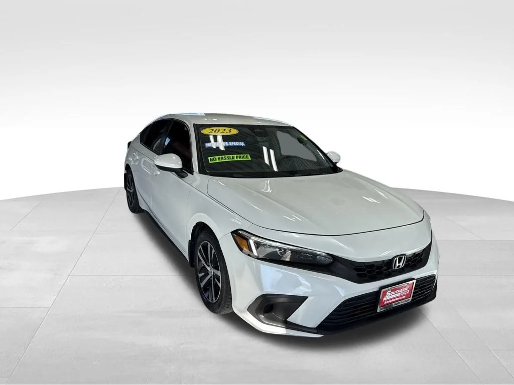 Used 2023 White Honda LX image 11
