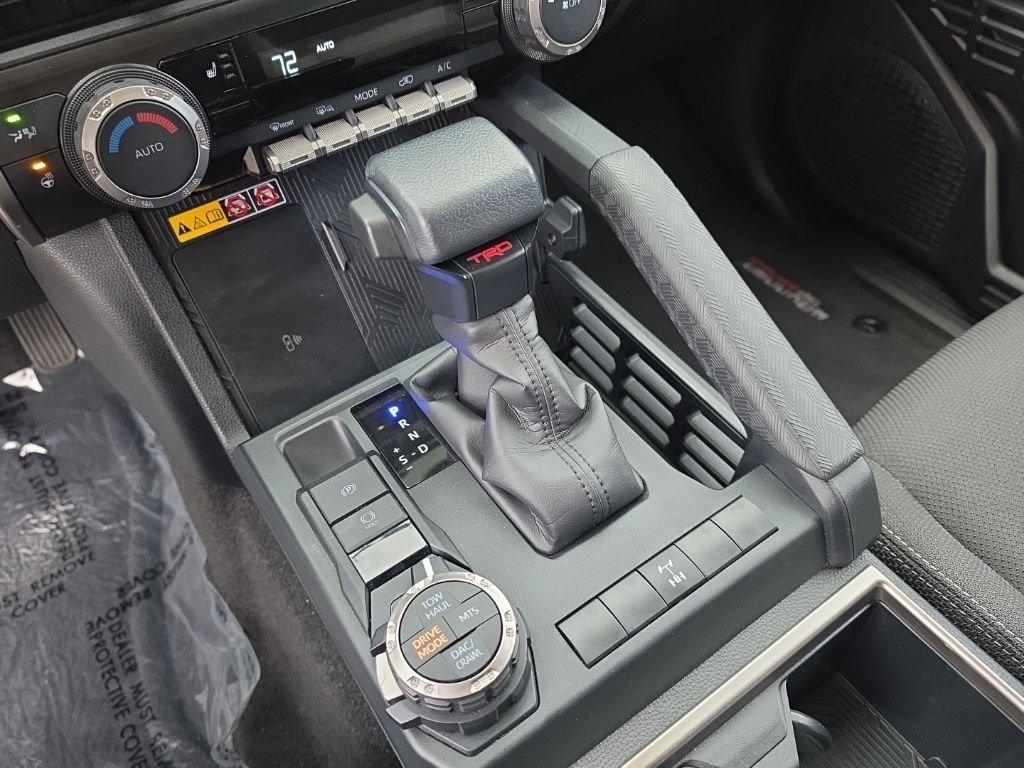 2025 Toyota 4Runner TRD Off-Road - Photo 18