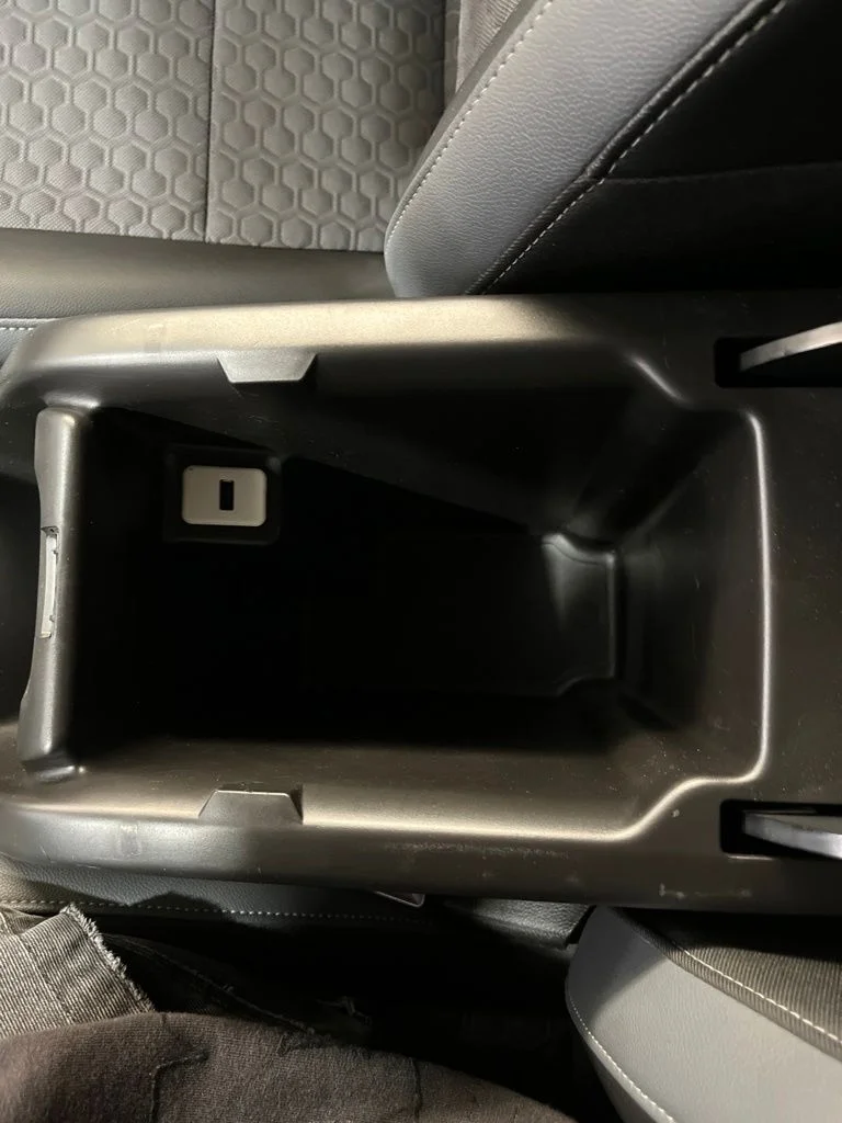 Used 2016 Silver Chevrolet Z71 image 22