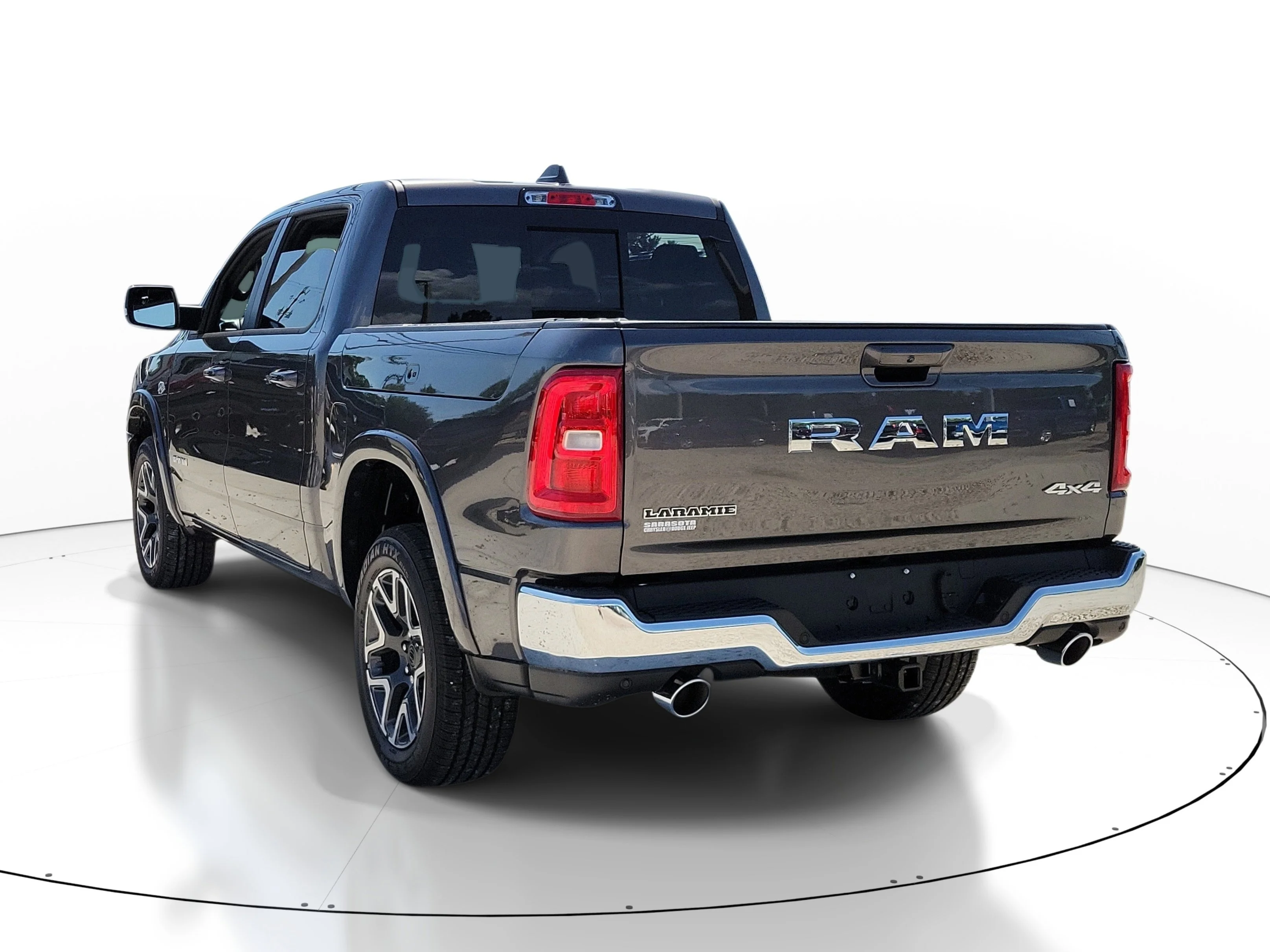 New 2026 Granite Crystal Metallic Clearcoat RAM Laramie image 4