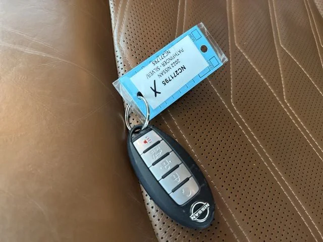 Used 2022 Silver Nissan Platinum image 34