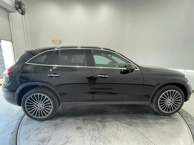 New 2026  Mercedes-Benz GLC 300 image 15