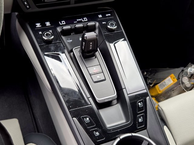 Used 2025  Porsche Carrera GTS image 23