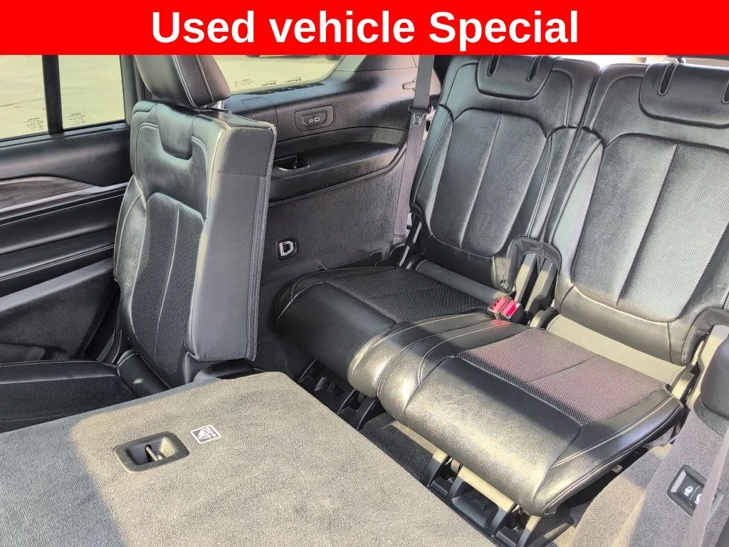 Used 2022 Silver Jeep Overland image 23