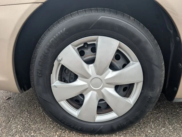 Used 2002 Beige Toyota  image 27