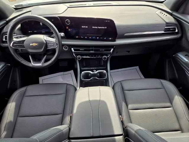 Used 2026 White Chevrolet LT image 15