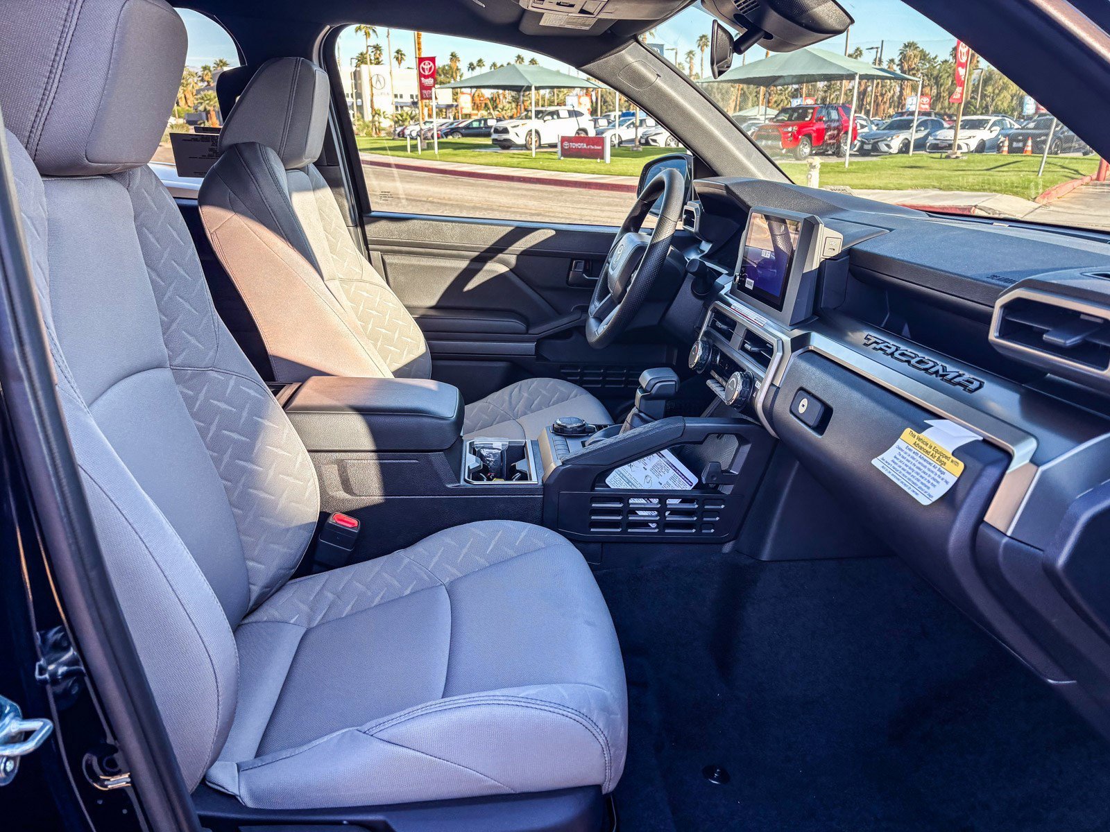 2026 Toyota Tacoma SR5 - Photo 18