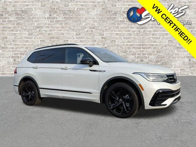 2024 Volkswagen Tiguan 2.0T SE R-Line Black