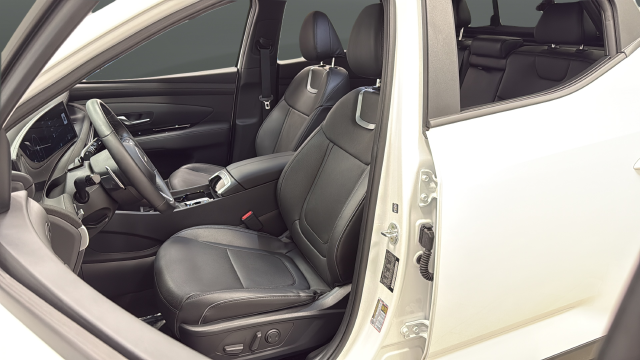 Used 2026 Atlas White Hyundai Limited image 9