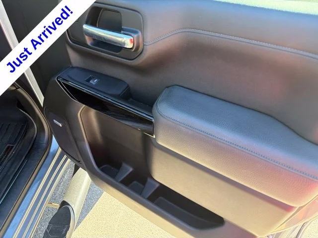 Used 2022 Gray GMC Denali image 25