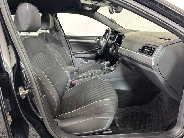 Certified Used 2023 Deep Black Volkswagen 1.5T Sport image 4