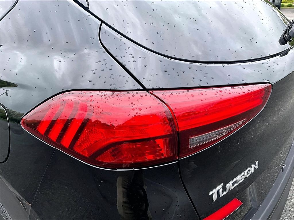 Used 2019 Black Hyundai Value image 32