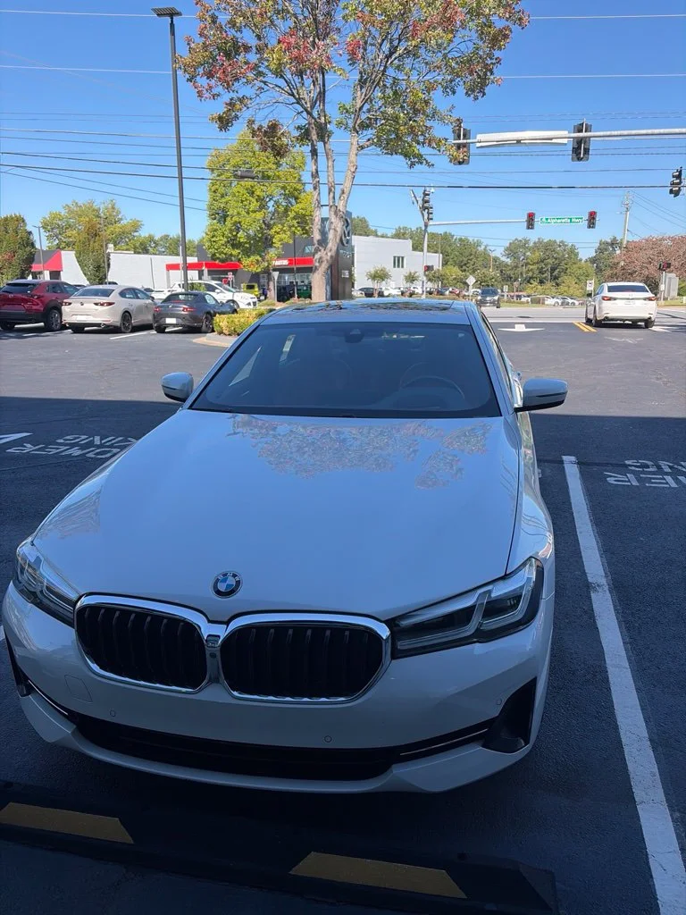 Used 2021 White BMW 530e iPerformance image 2