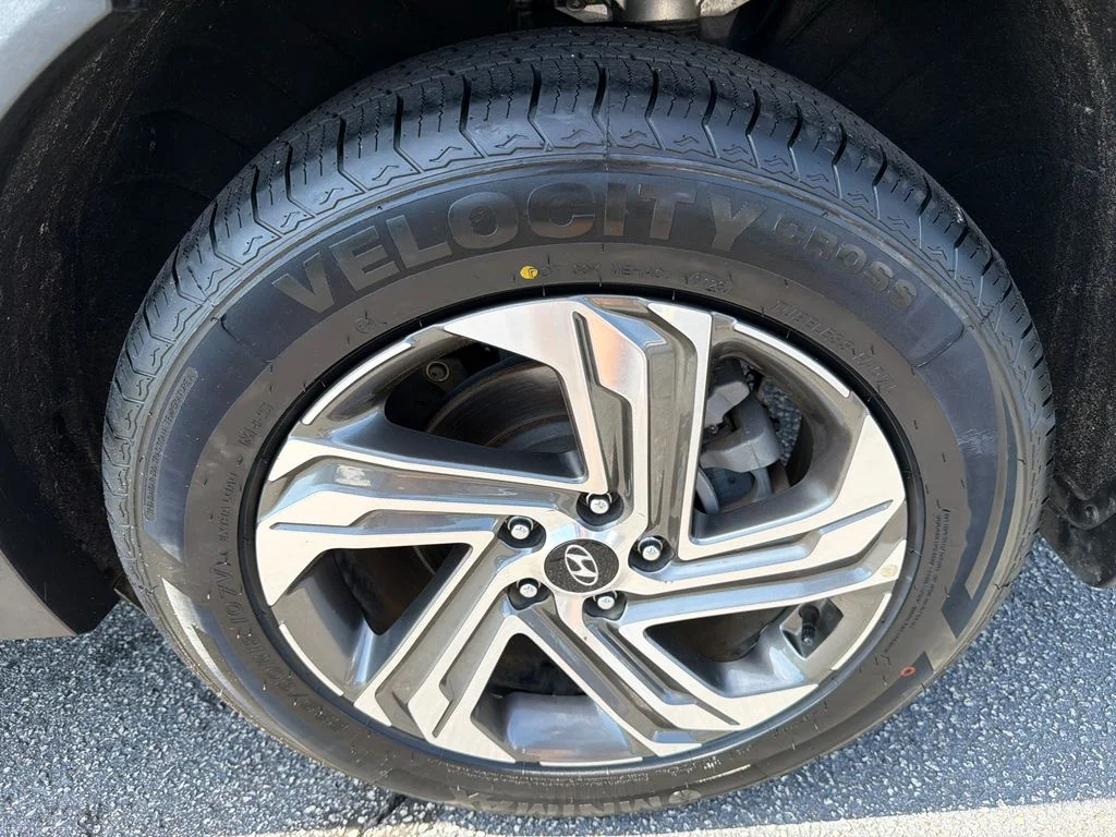 Used 2022 Gray Hyundai SEL image 20