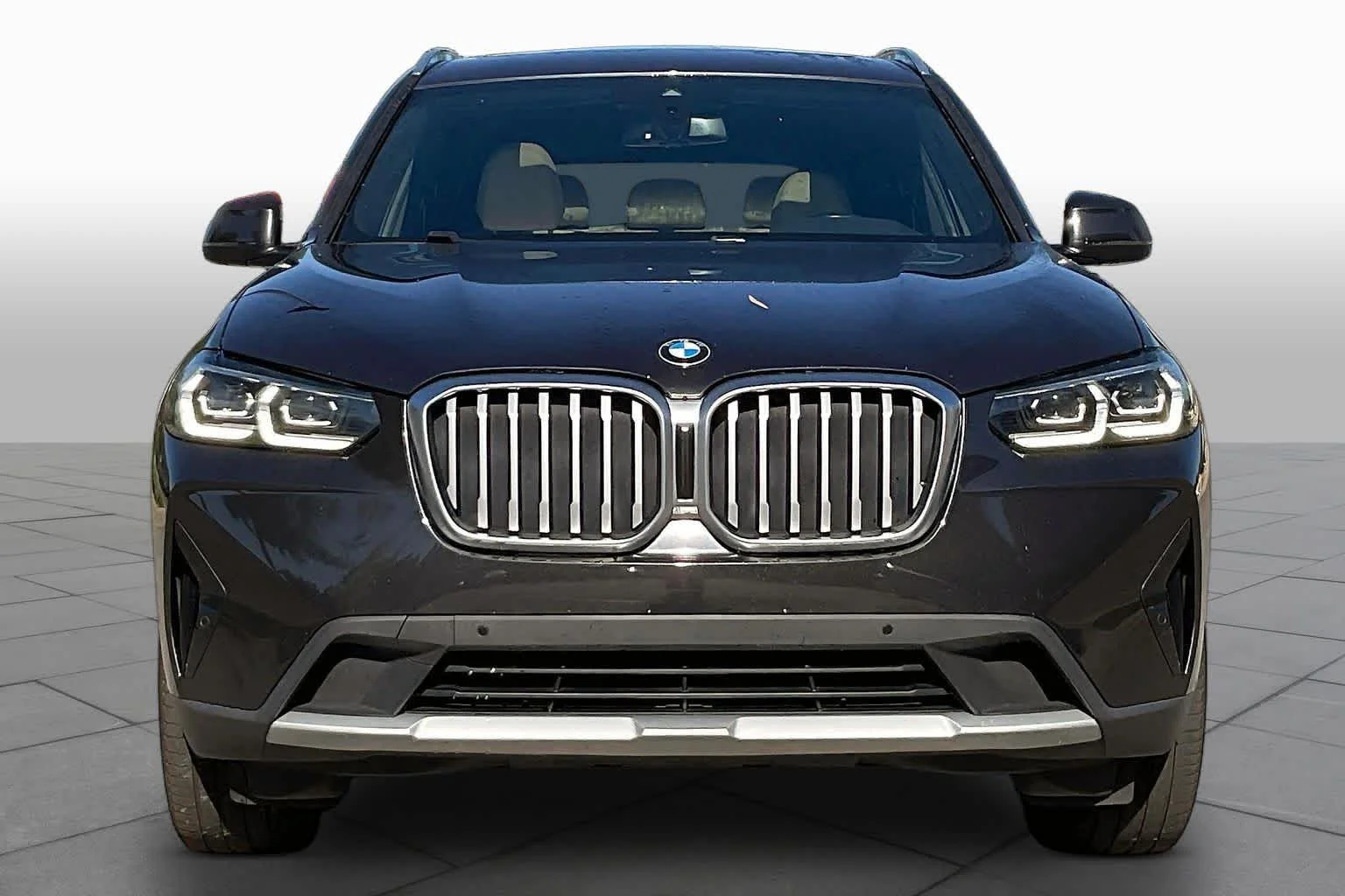 Used 2022 Brooklyn Grey Metallic BMW xDrive30i image 4