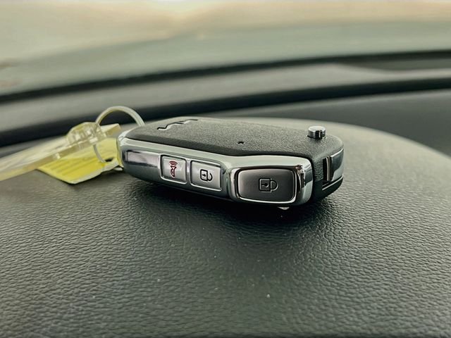 2025 Kia Soul LX - Photo 27
