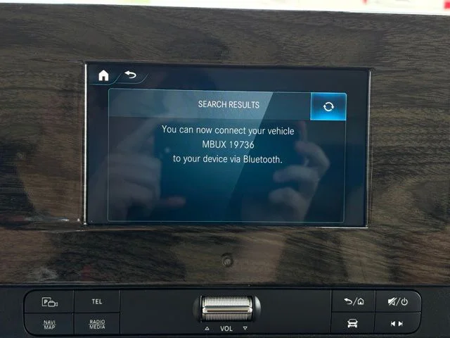Used 2021 Black Mercedes-Benz Discovery Cross Country image 34
