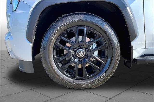 Certified Used 2026 WIND CHILL PEARL* Toyota  image 10