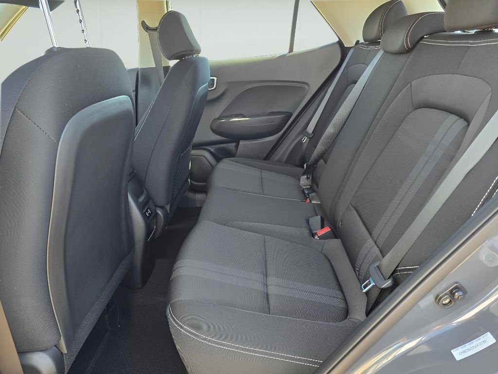 2025 Hyundai Venue SEL - Photo 11