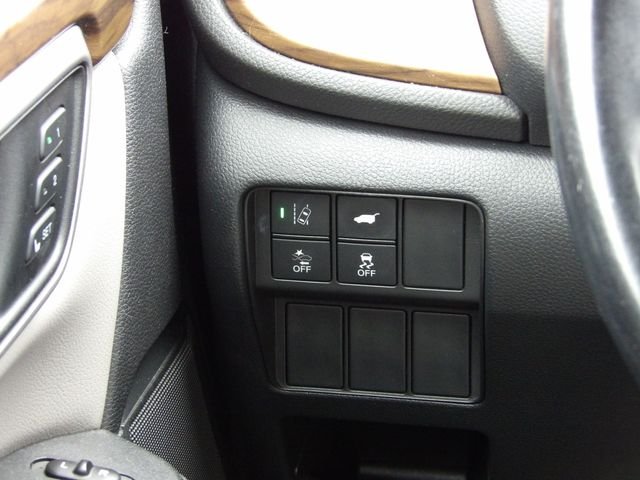 Certified Used 2017 Modern Steel Metallic Honda Touring image 27